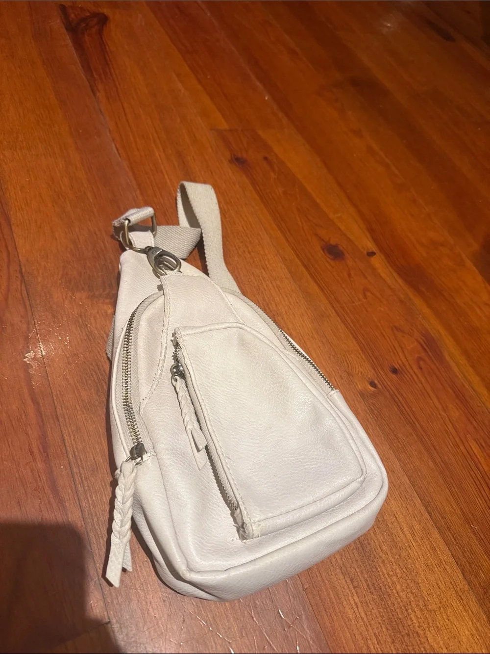 Antik Kraft White Leather Crossbody Sling Bag - Casual Everyday Carry